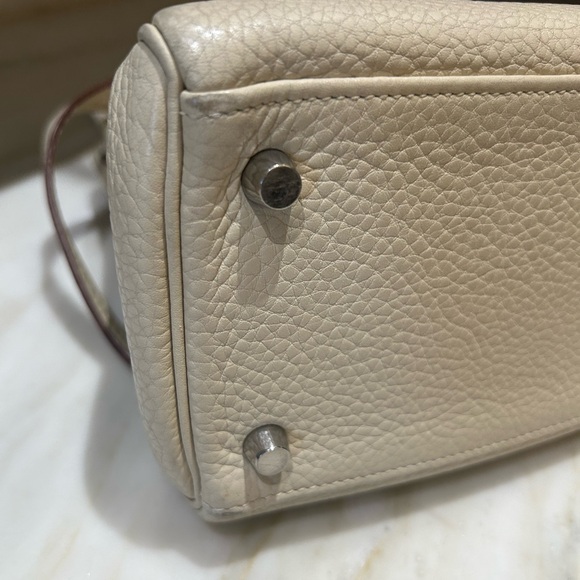 Hermes Kelly 28 Handbag Cream Togo with Palladium Hardware - Picture 10 of 16